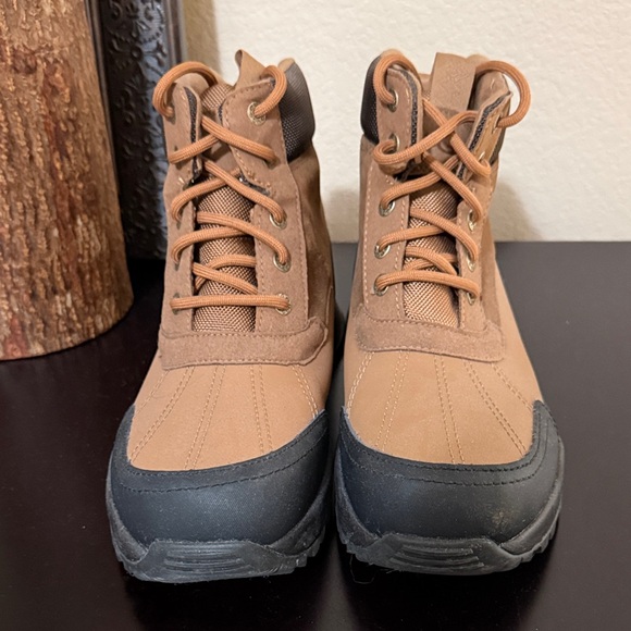 UGG Other - UGG JLD Men's Tan and Black Boots size 10